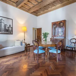 Frescobaldi Aparments! A Casa Di Francesco Appartamento